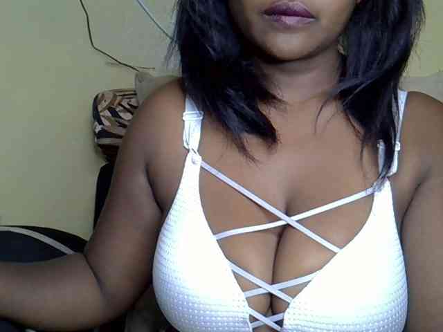 Modèle: Nohemiaa