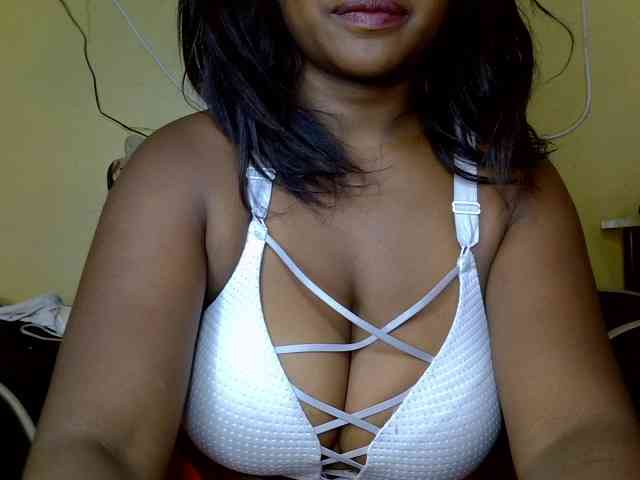 Modèle: Nohemiaa