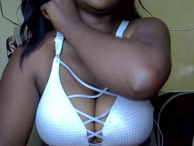 Modèle: Nohemiaa