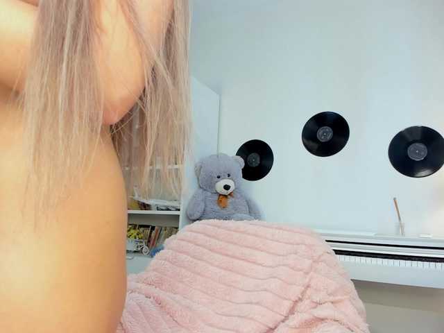 JudyLea18 live cam on BongaCams