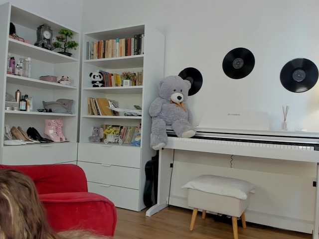 JudyLea18