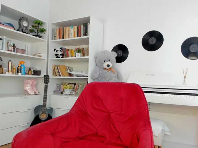 JudyLea18 live cam on BongaCams