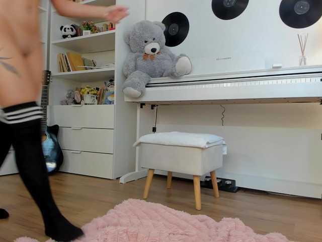 JudyLea18 live cam on BongaCams
