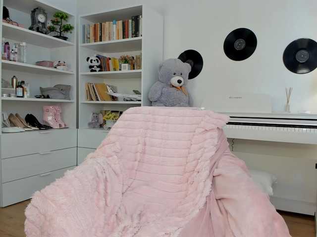 JudyLea18 live cam on BongaCams