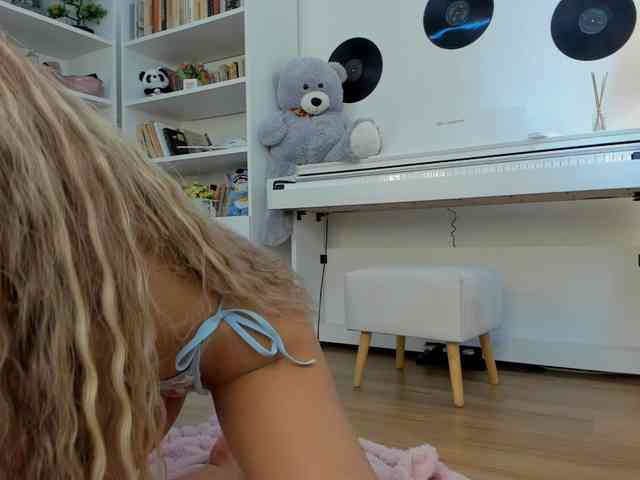 JudyLea18