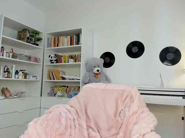 JudyLea18