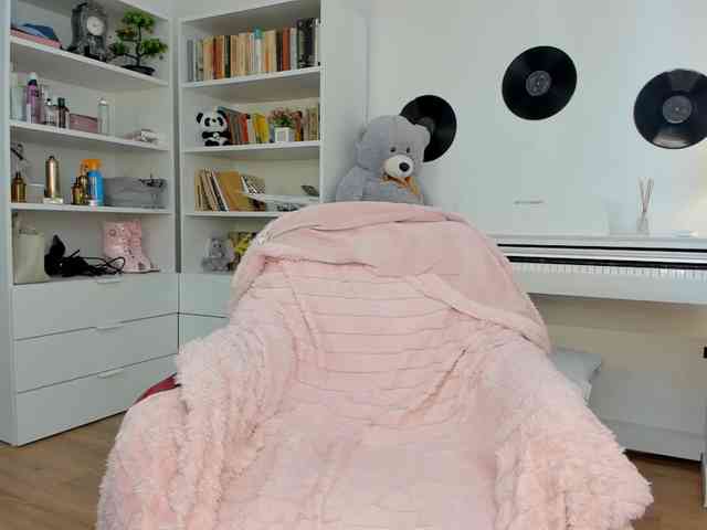 JudyLea18