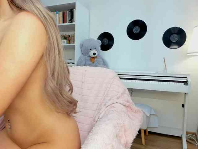 JudyLea18