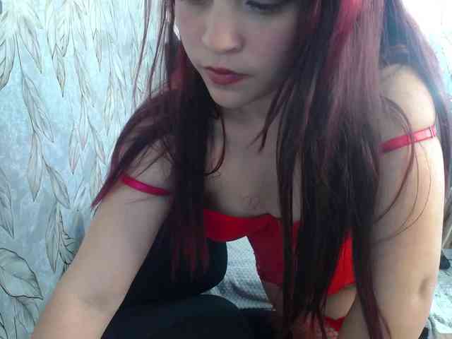 lucy-red webcam