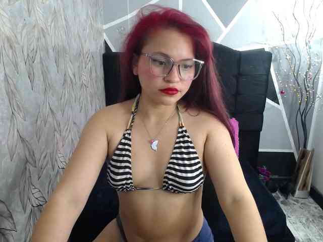lucy-red webcam