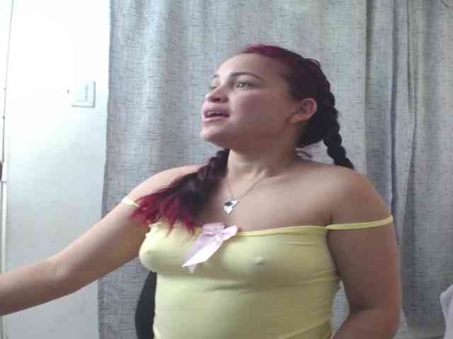 lucy-red webcam