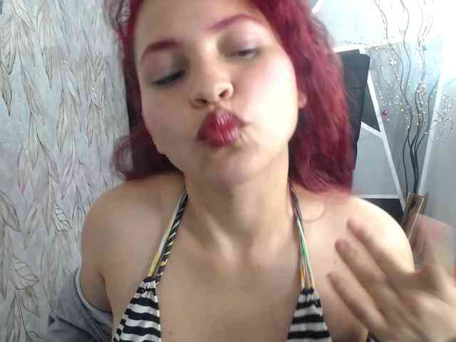 lucy-red webcam
