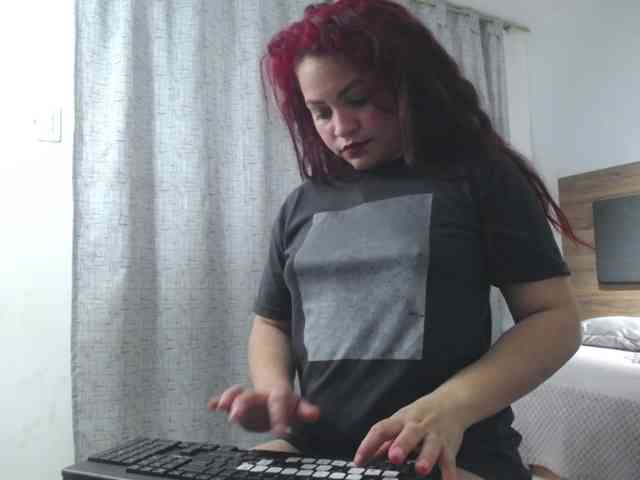 lucy-red webcam