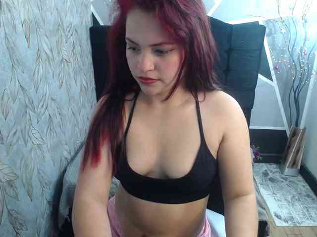 lucy-red webcam
