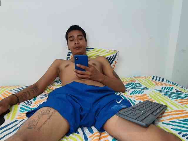 Axelgaell Axelgaell