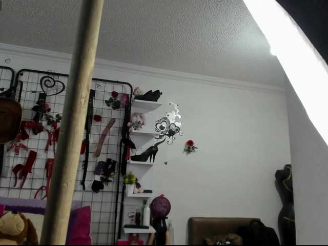 royaltemptationn Live Cam on BongaCams