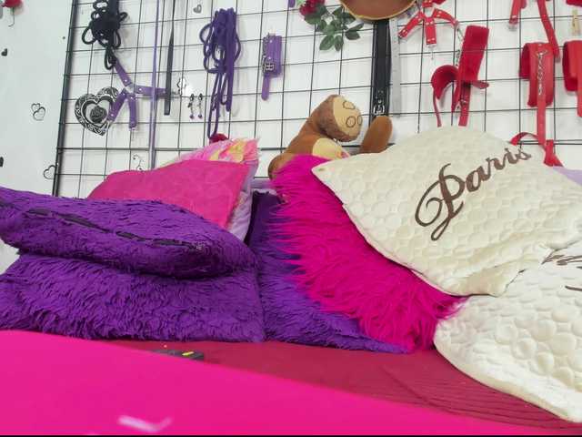 royaltemptationn live cam on BongaCams