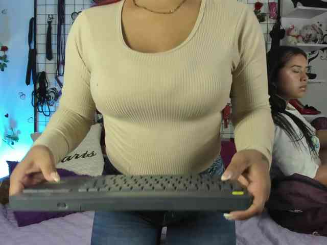 royaltemptationn webcam