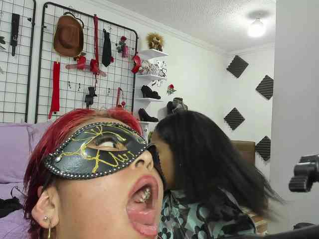 royaltemptationn webcam