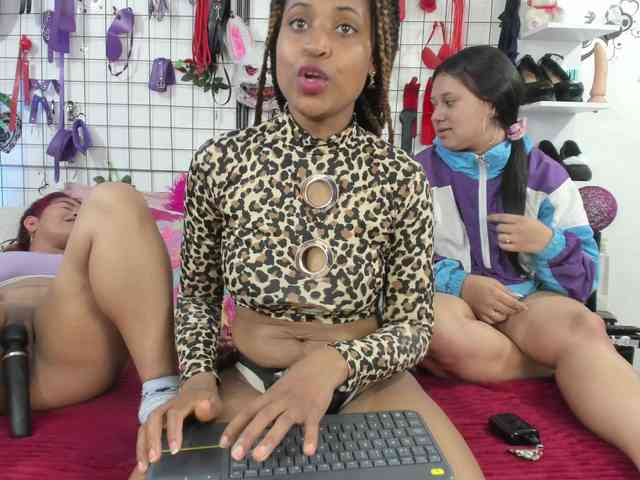 royaltemptationn webcam