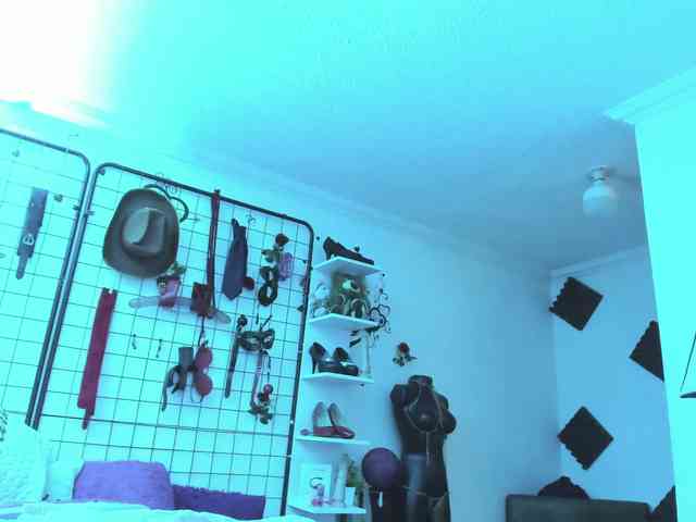 royaltemptationn webcam