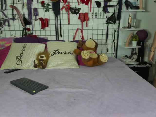 royaltemptationn webcam
