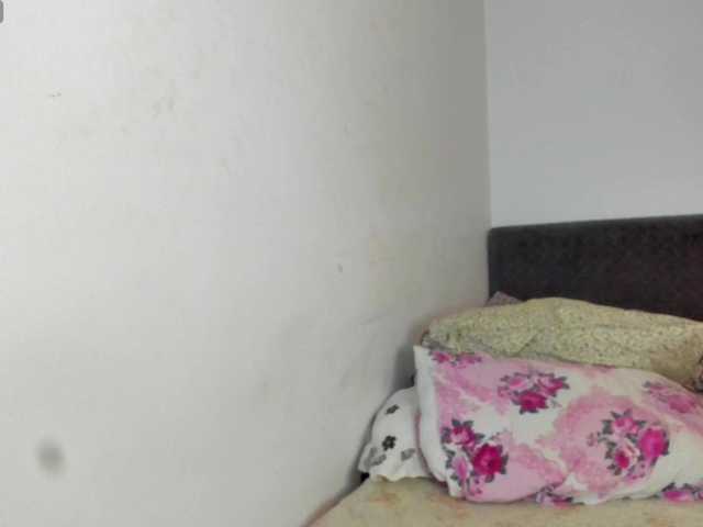 Vixen-Curvy live cam on BongaCams