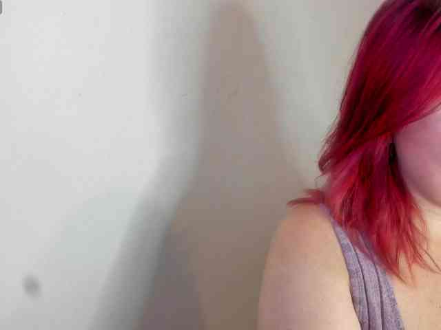 Vixen-Curvy webcam