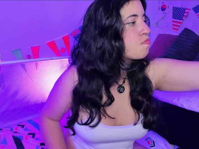 Kriss-Chang live cam on BongaCams