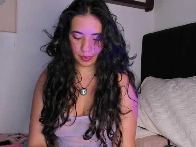 Kriss-Chang live cam on BongaCams