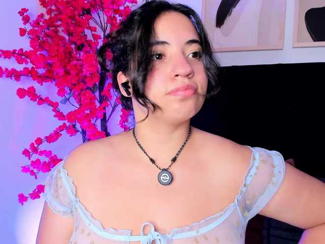 Kriss-Chang live cam on BongaCams