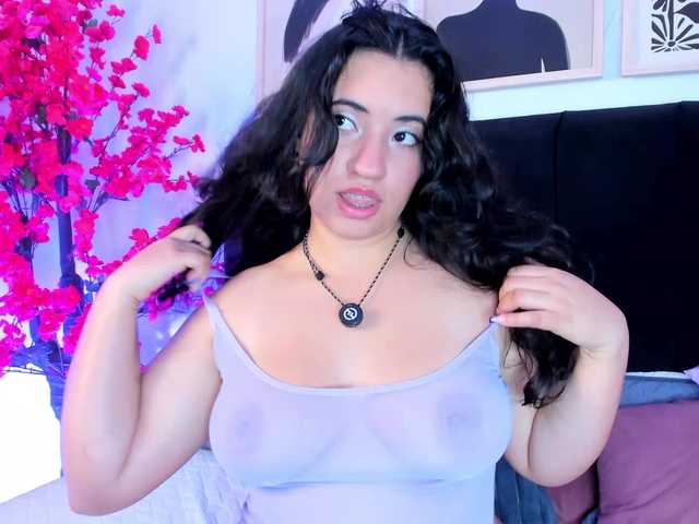Kriss-Chang live cam on BongaCams