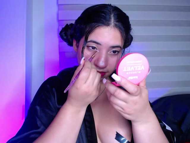 Kriss-Chang live cam on BongaCams