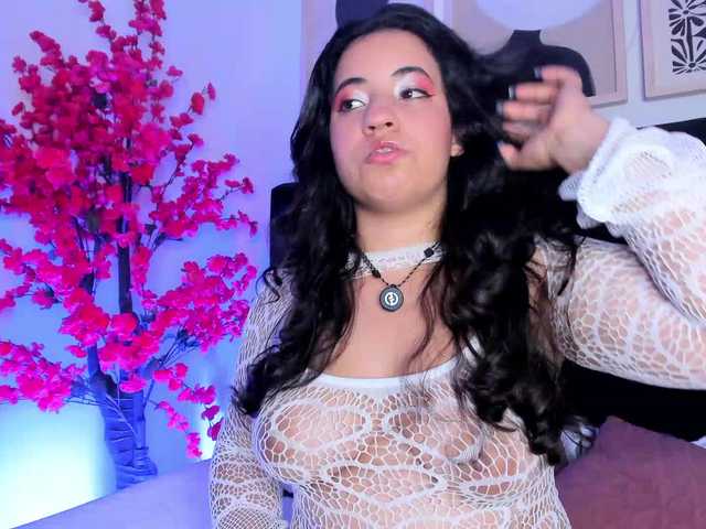 Kriss-Chang live cam on BongaCams