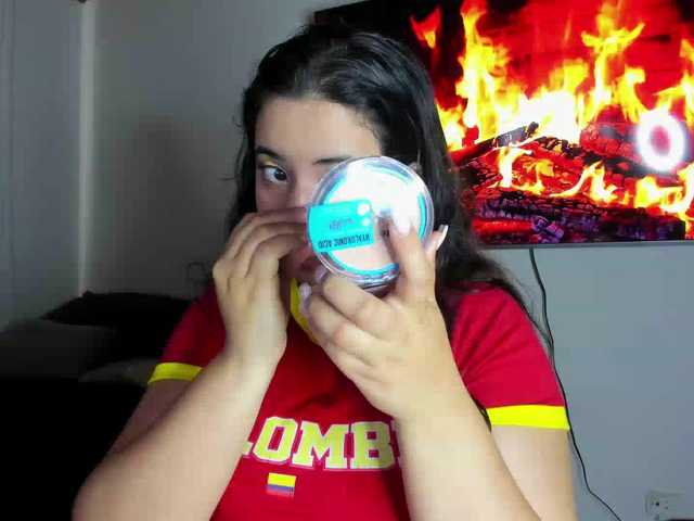 Kriss-Chang live cam on BongaCams