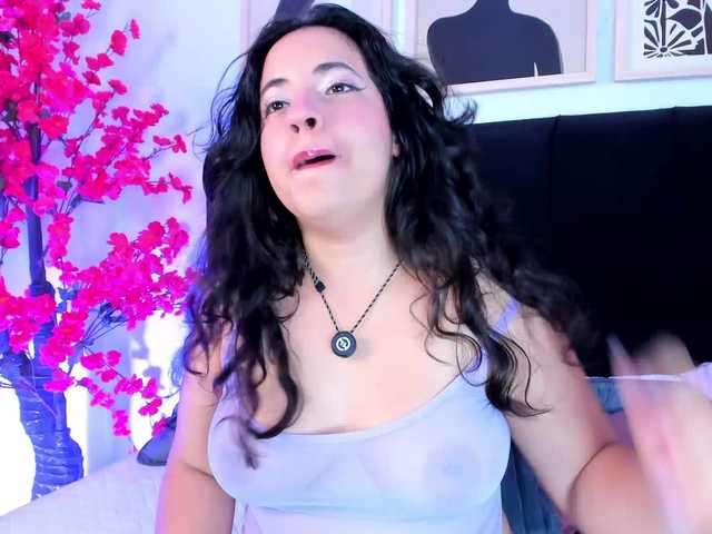 Kriss-Chang live cam on BongaCams