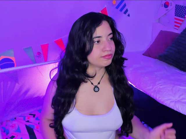 Kriss-Chang live cam on BongaCams