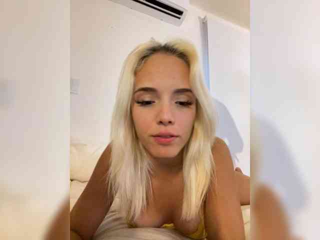 Bubuqueenn webcam