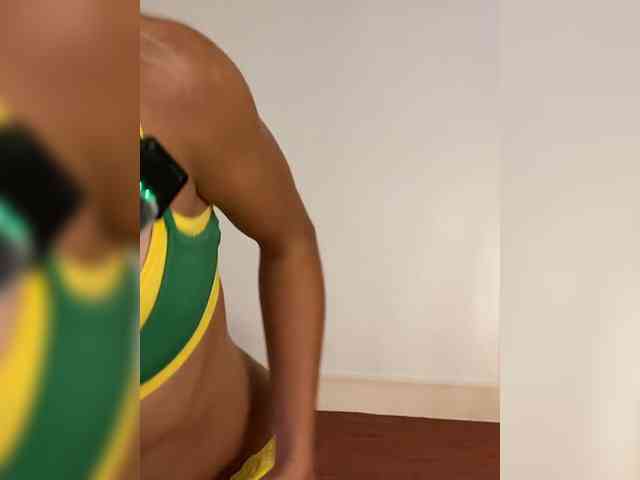 Bubuqueenn Live Webcam on BongaCams