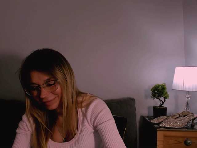Freya Honey (FreyaHoney)