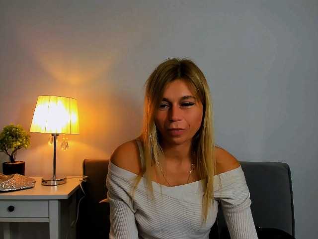 FreyaHoney live cam on BongaCams