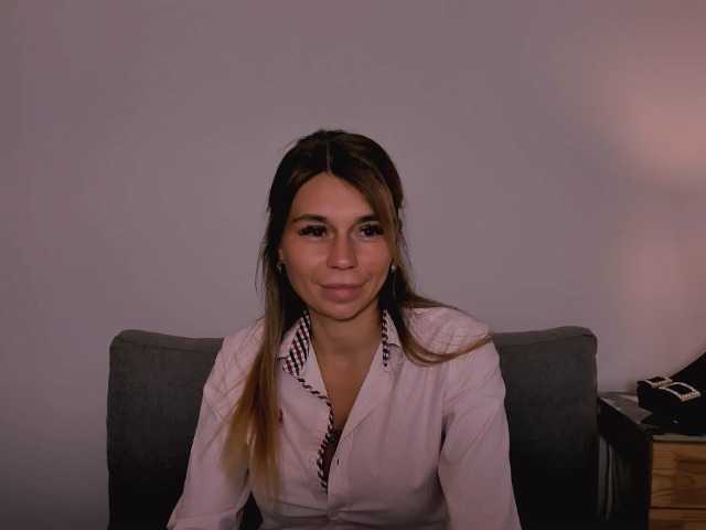 FreyaHoney live cam on BongaCams