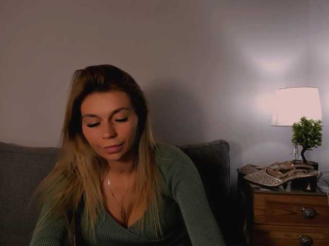 FreyaHoney live cam on BongaCams