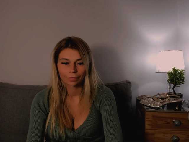 FreyaHoney live cam on BongaCams