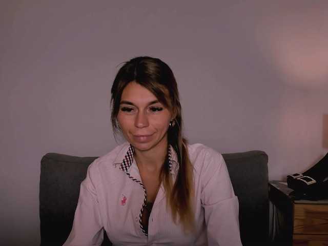 FreyaHoney live cam on BongaCams