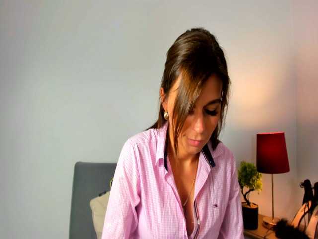 FreyaHoney live cam on BongaCams
