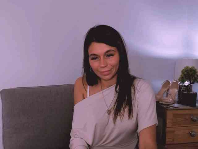 FreyaHoney webcam