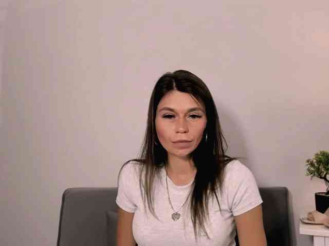 FreyaHoney webcam