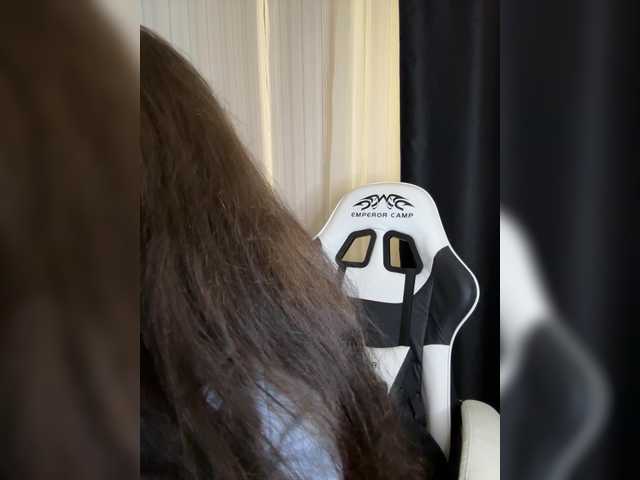 Plutonyashka live cam on BongaCams