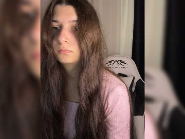 Plutonyashka live cam on BongaCams